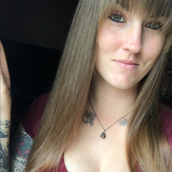 Meet your Posher, Starla - Picture 4 of 5